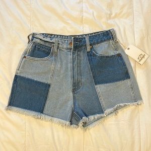 NWT Wrangler X Billabong patchwork denim shorts size 27